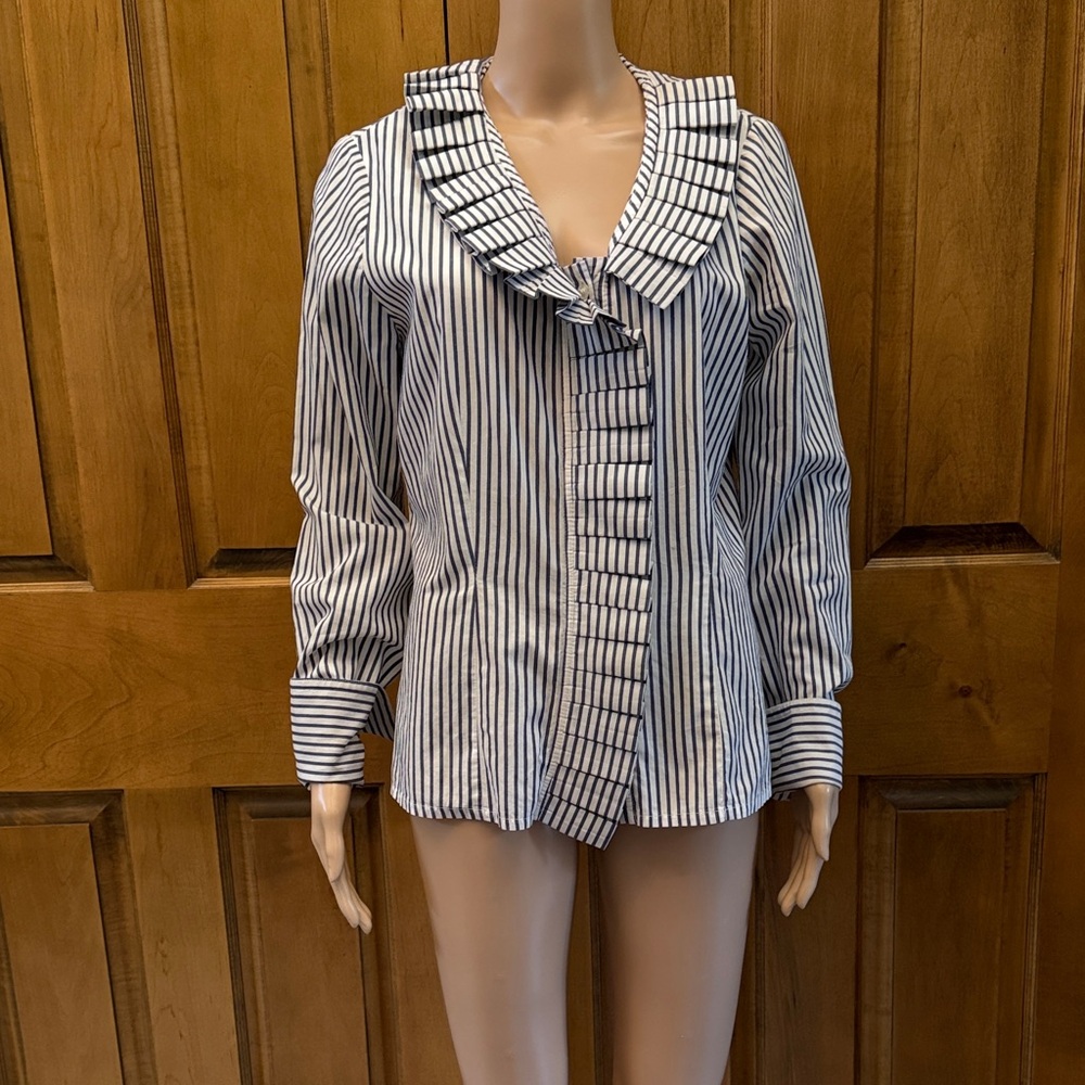 KATE BOGGIANO Striped Ruffle Collar Blouse 28.5”sleeve . 21” pit to pit.